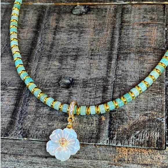 NEW FP x Luna Norte Mother Of Pearl & Amazonite Necklace - Picture 4 of 14